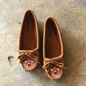Minnetonka Thunderbird Moccasins
